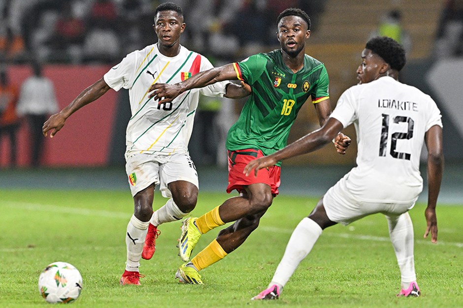 Afrika Uluslar Kupası'nda Kamerun ile Gine yenişemedi