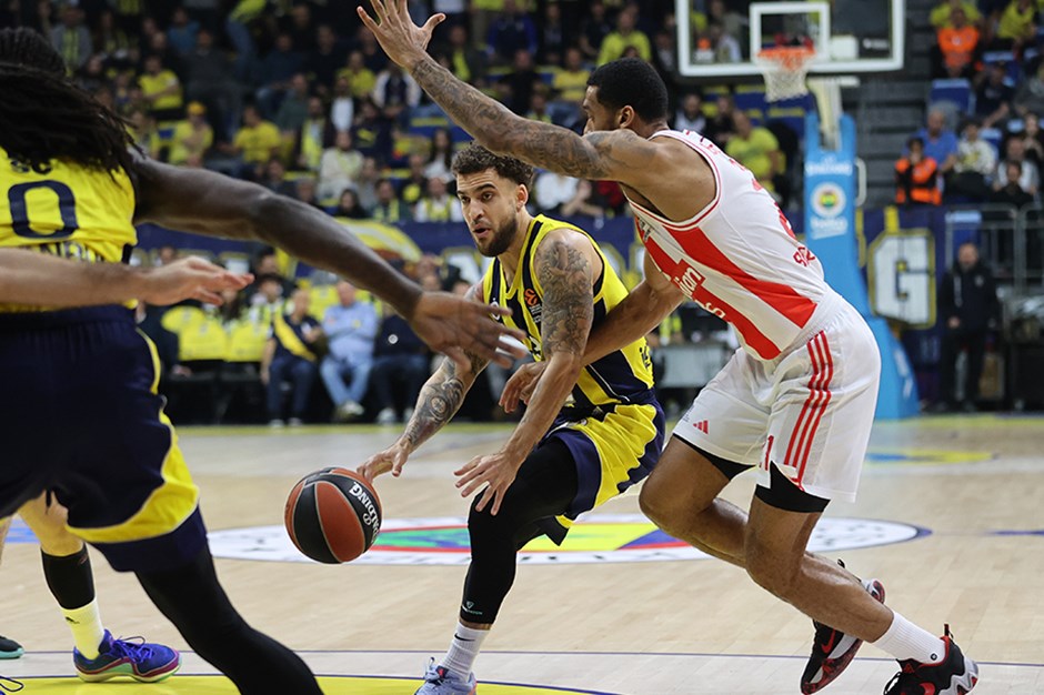 Fenerbahçe Beko'nun galibiyet serisi Kızılyıldız'a karşı sona erdi