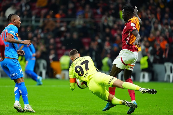SÜPER LİG | Göztepe - Galatasaray maçı ne zaman, saat kaçta, hangi kanalda? (Muhtemel 11)  - 2. Foto