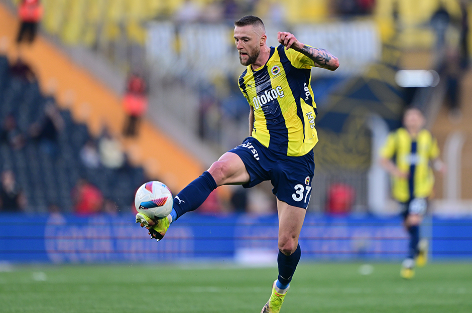 Fenerbahçe'nin yıldızlarından ayrılık sinyali  - 2. Foto