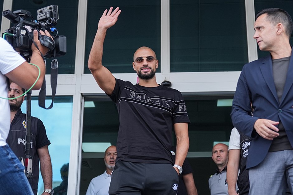 Fenerbahçe'nin resmen açıkladığı Sofyan Amrabat, İstanbul'a geldi