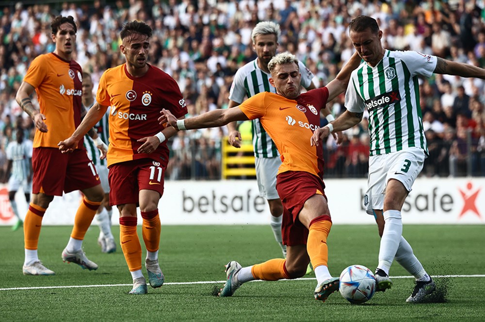Galatasaray'da hareketli saatler: ManU'nun yıldızı geliyor, milli oyuncu ayrılıyor  - 2. Foto