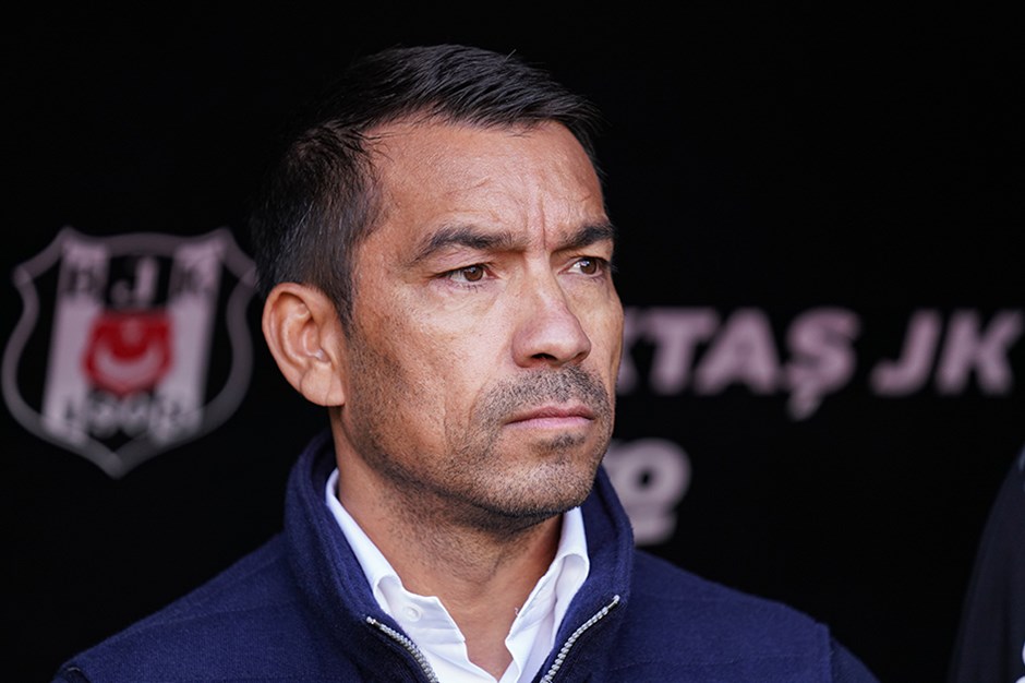 Giovanni van Bronckhorst'tan kaleci açıklaması