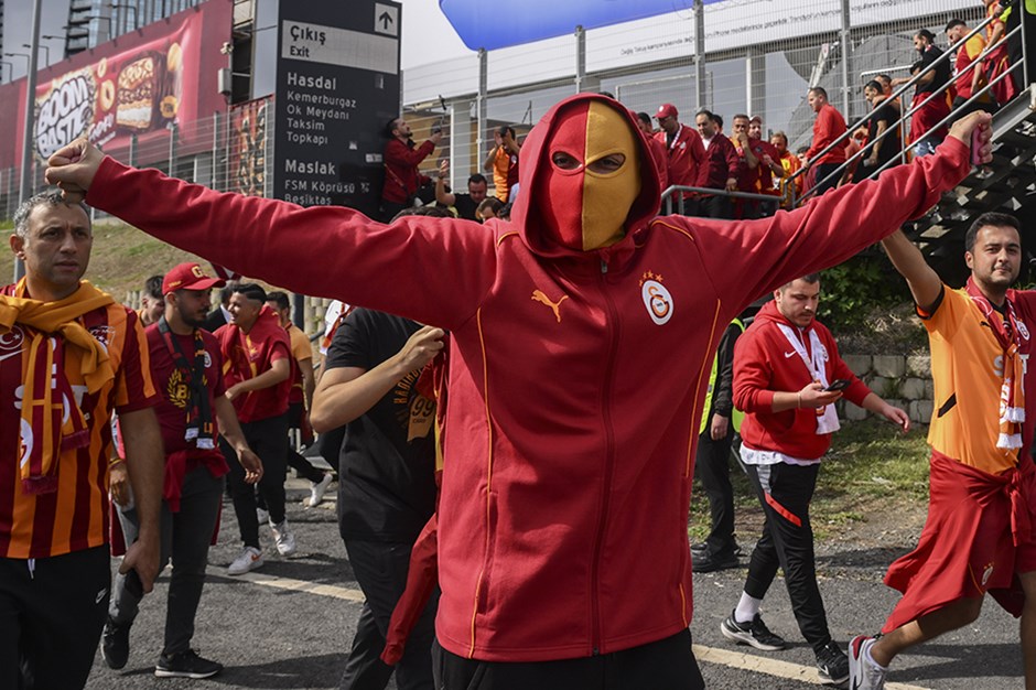 Alkmaar - Galatasaray maçı öncesi olay: Hollanda polisi müdahale etti