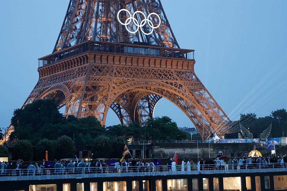 Paris 2024: Fırtına nedeniyle tren hattına düşen ağaçlar ulaşımı aksattı