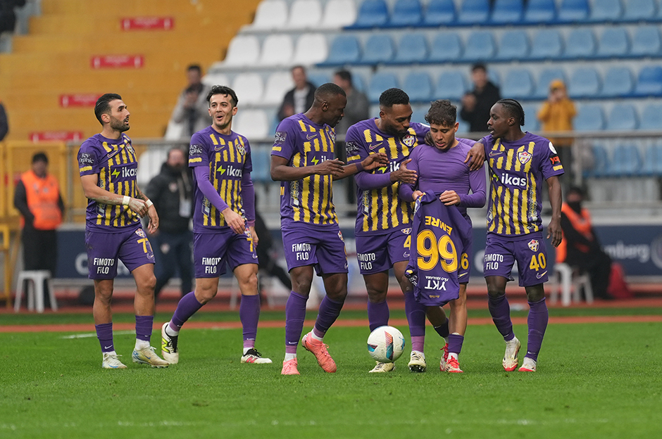 Maaş krizi iddiaları sonrası Eyüpspor'dan açıklama geldi  - 1. Foto