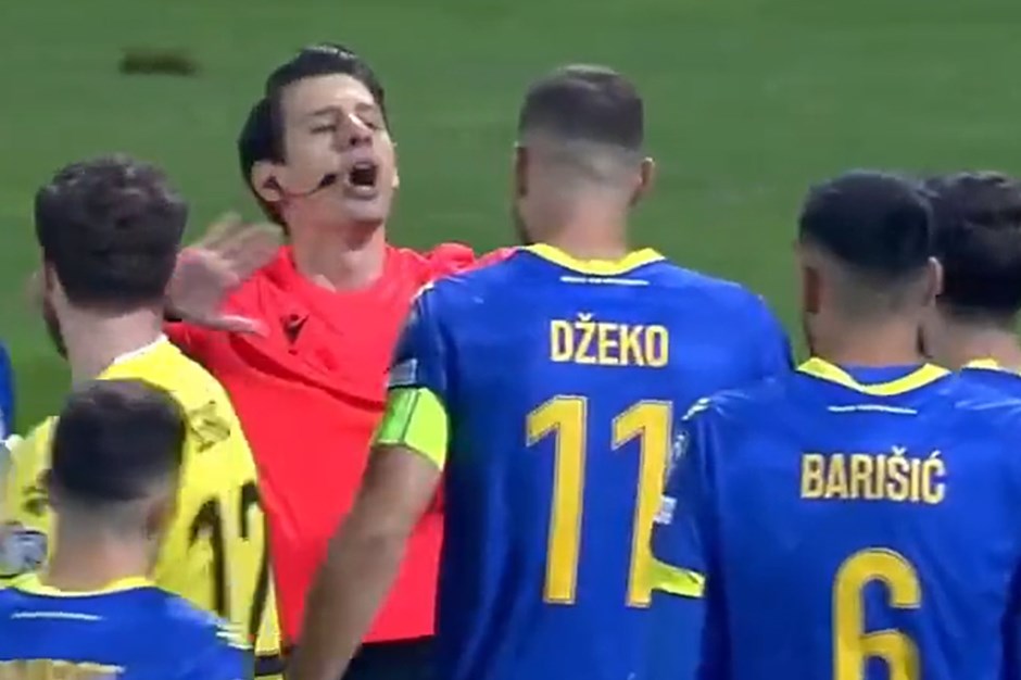 İZLE | Milli maçta Edin Dzeko'dan Halil Umut Meler'e penaltı isyanı