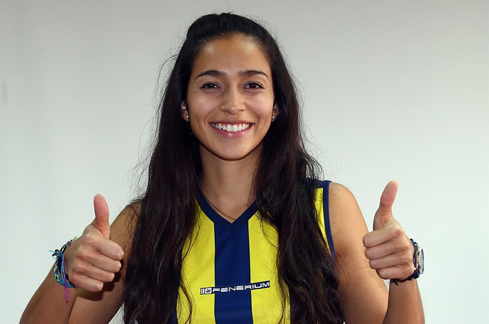 Dünyanın en zengin kadın voleybolcuları belli oldu: Zehra Güneş ve Ebrar Karakurt da listede  - 13. Foto