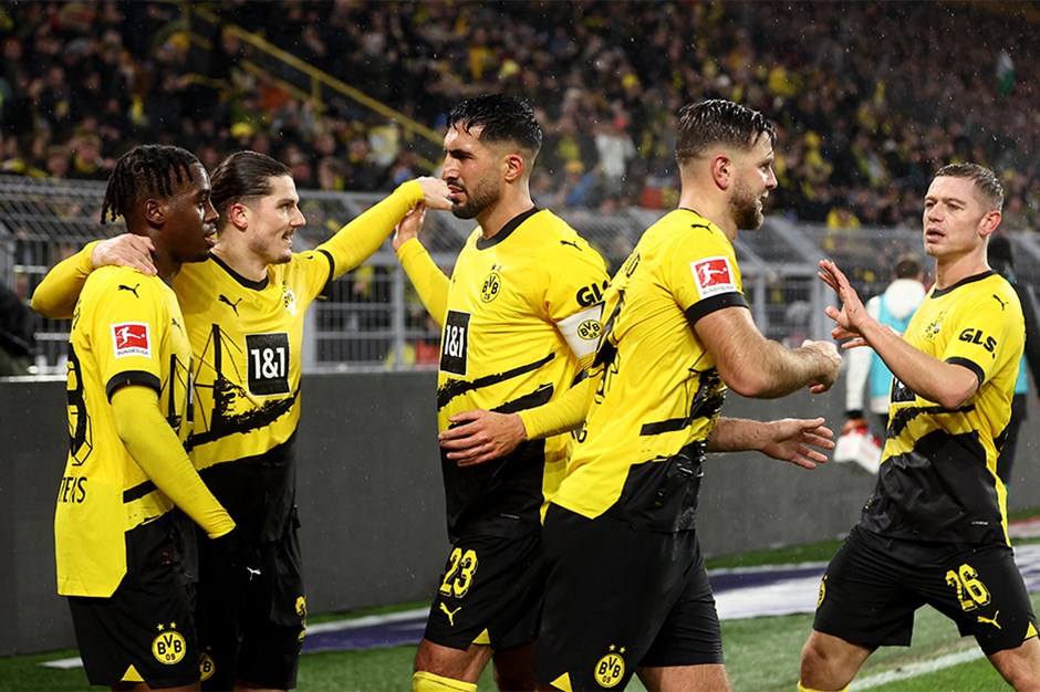 Borussia Dortmund ilk yarıda geri döndü