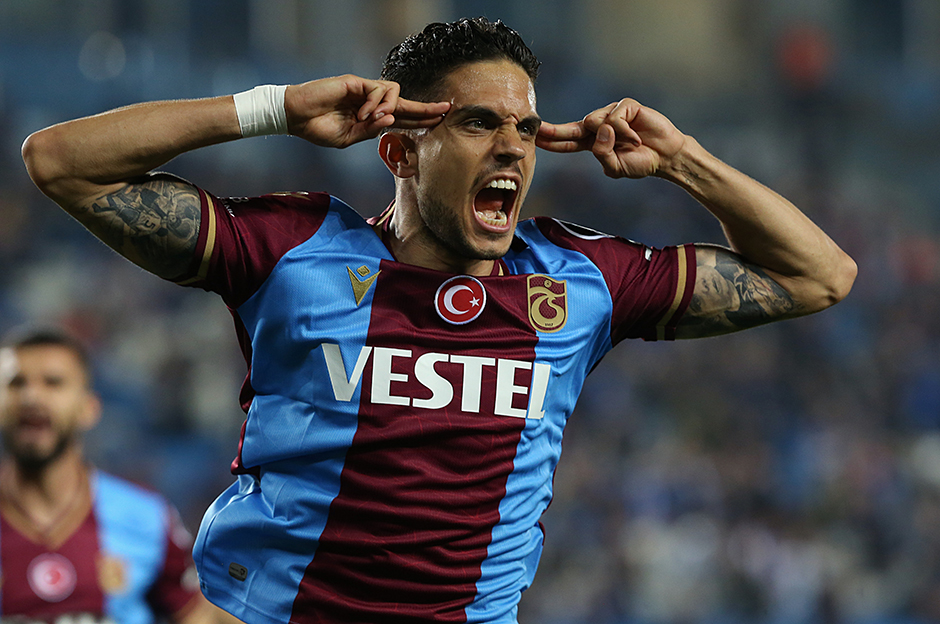 Trabzonspor'un sezon başı transferi yol ayrımında; 7. veda yaşanabilir  - 3. Foto