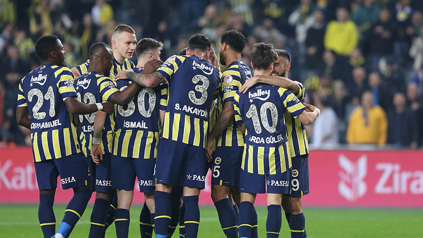 NTV Spor: Fenerbahçe, iki yıldızı kadroya almadı! Avrupa'da yoklar