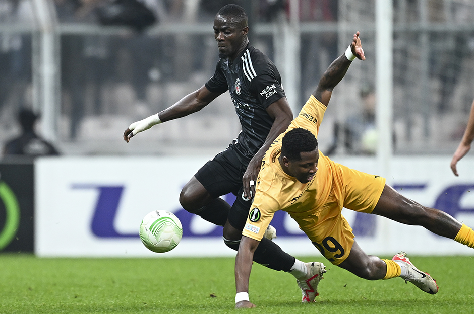 Beşiktaş'ta Rıza Çalımbay'ı şaşırtan durum! Fiziksel mi, mental mi?  - 5. Foto