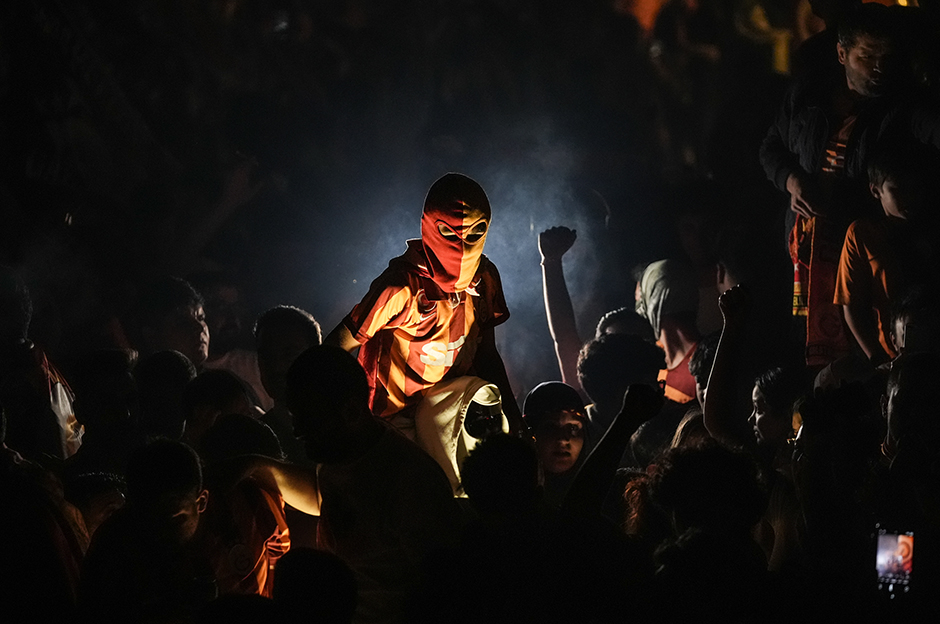 Galatasaraylı taraftarlardan unutulmaz şampiyonluk fotoğrafları!