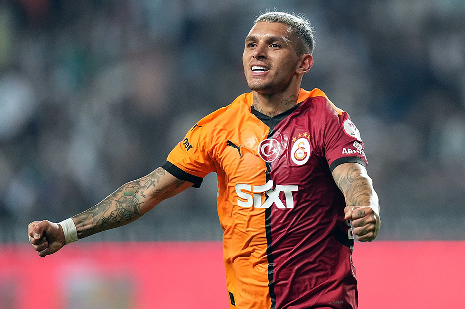 Lucas Torreira ülkesine döndü: Başakşehir maçında yok  - 1. Foto
