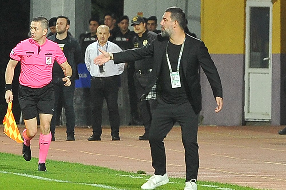 Arda Turan yeni sistemi açıkladı: "Türk futbolunun geleceği için çok güzel bir örnek olacak"  - 3. Foto