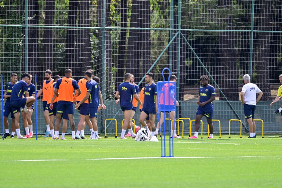 Fenerbahçe'de Lugano hazırlıkları sürüyor: Milli futbolcu takıma katıldı