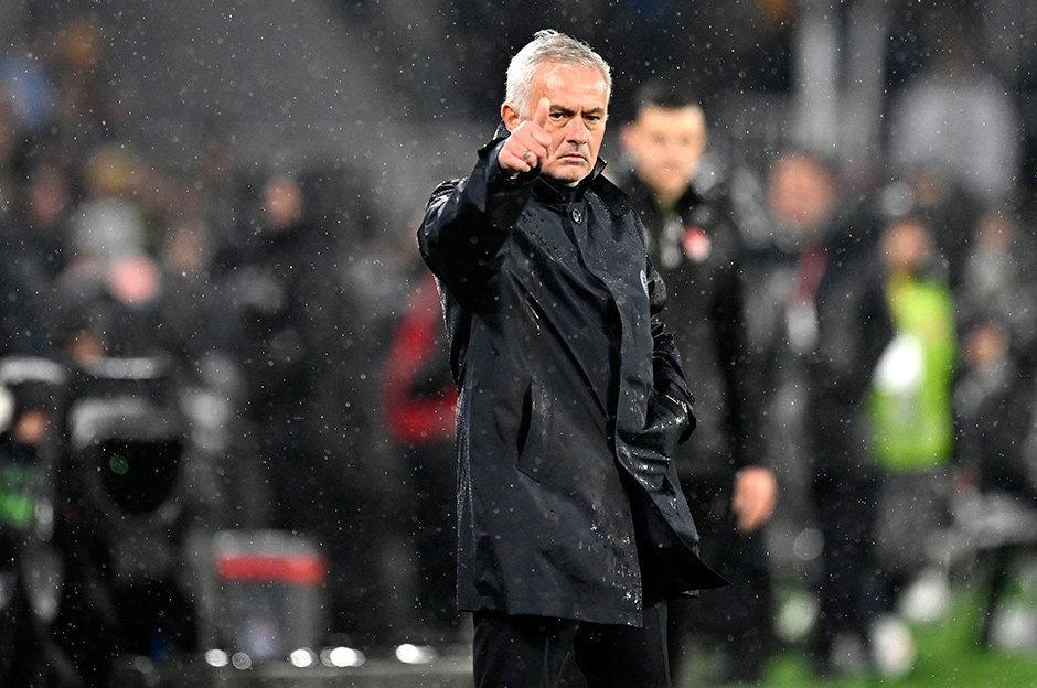 Jose Mourinho'dan toplantıda Galatasaray sözleri: "Dediğim oldu"  - 2. Foto