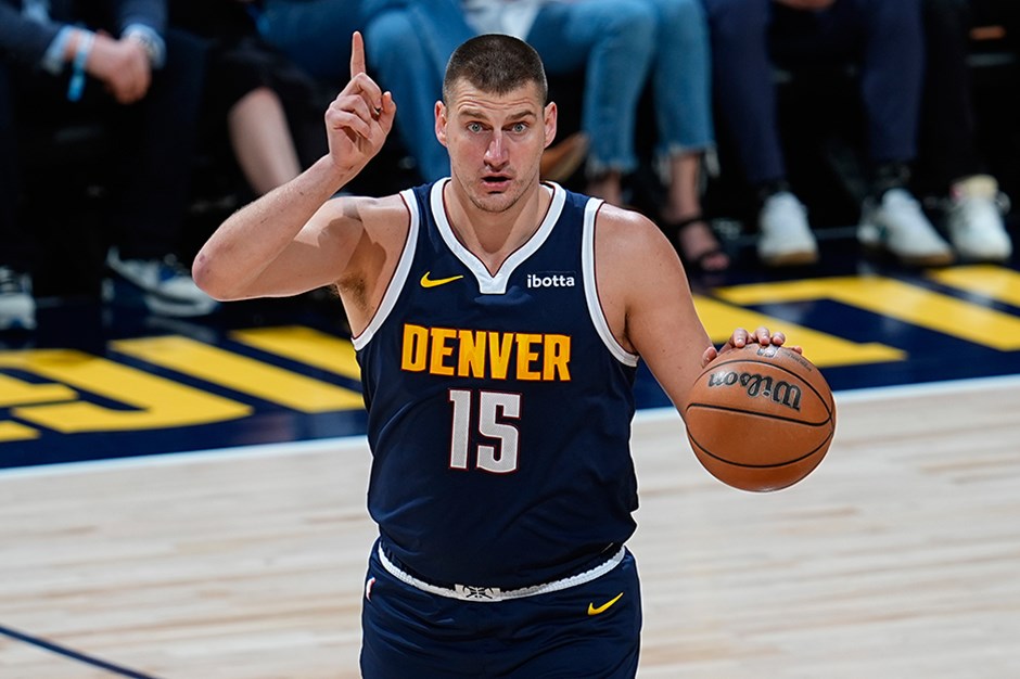 Nikola Jokic 3. kez MVP seçildi