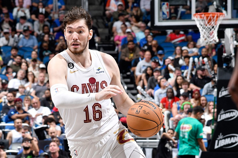 Cedi Osman'dan galibiyete 19 sayılık katkı