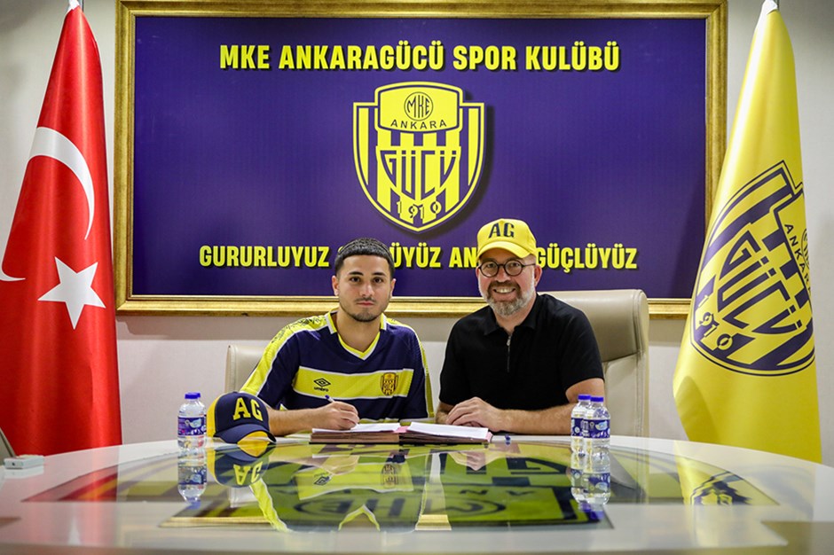 MKE Ankaragücü, Cem Türkmen ile 3 yıllık sözleşme imzaladı