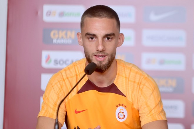 Transfer iddiaları sonrası karar: Galatasaray'da 4 futbolcu imzayı atıyor  - 6. Foto