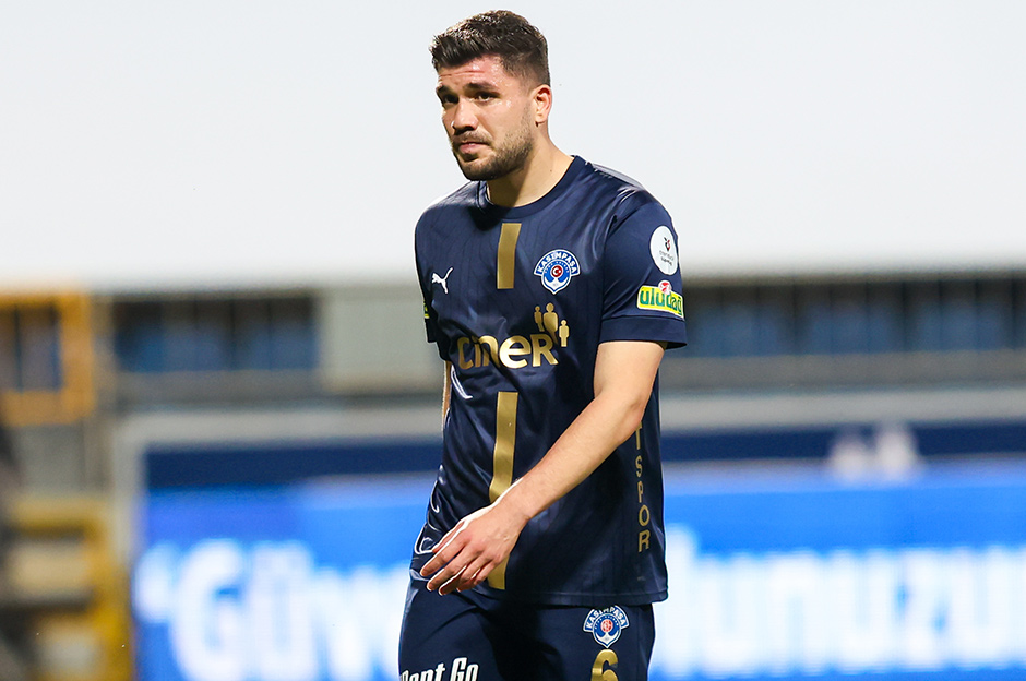 Süper Lig'den Birleşik Arap Emirlikleri'ne transfer oluyor: Ülkeye davet ettiler  - 2. Foto