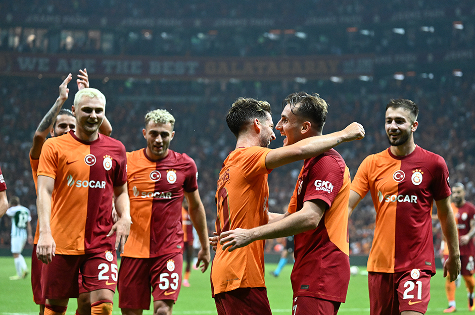 Galatasaray, Zalgiris’i yenerek Şampiyonlar Ligi’nde tur atladı! Galatasaray, Zalgiris’i yenerek Şampiyonlar Ligi’nde tur atladı!