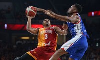 Anadolu Efes, Galatasaray Nef'i son çeyrekte devirdi