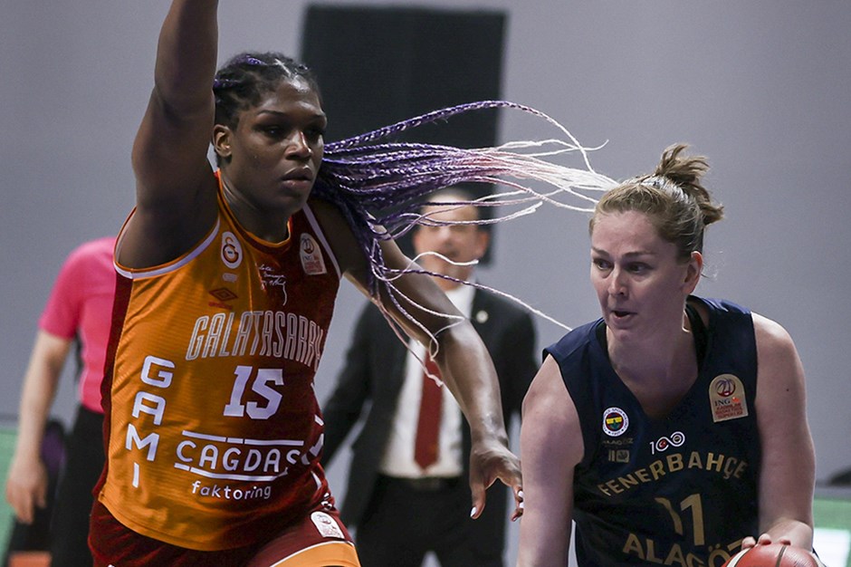 ING Kadınlar Basketbol Süper Ligi Play-Off | Avrupa şampiyonu Fenerbahçe, ezeli rakibi Galatasaray'ı saf dışı bıraktı