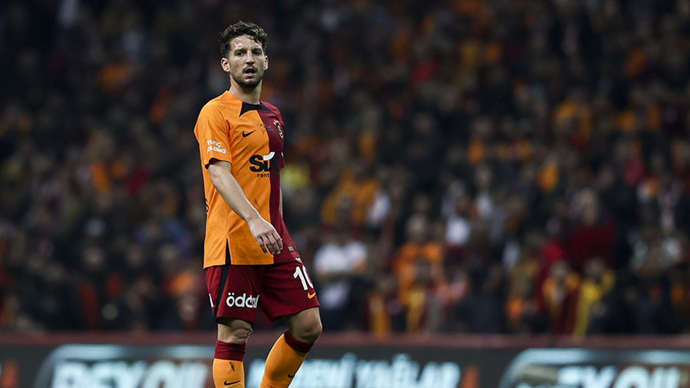 NTV Spor: Dries Mertens bir sezon daha Galatasaray'da