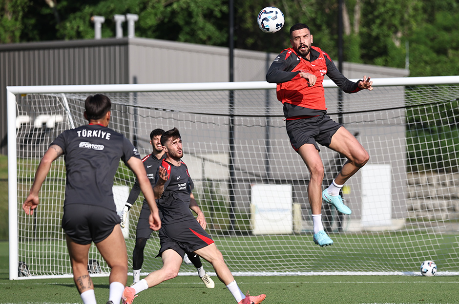 Merih Demiral, A Milli Takım'ın kaderini belirleyecek iki maçı açıkladı  - 14. Foto