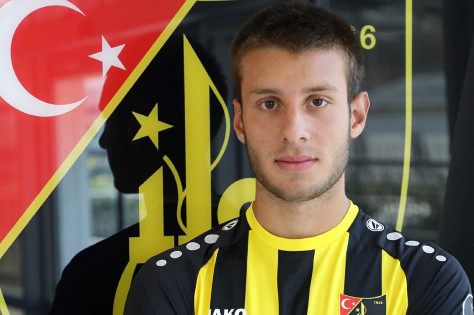 İstanbulspor'un genç futbolcusu bıçak altına yattı