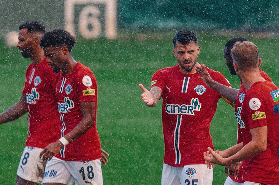 Süper Lig'de 17 haftanın seyirci raporu: Zirvede hangi takım var?  - 7. Foto