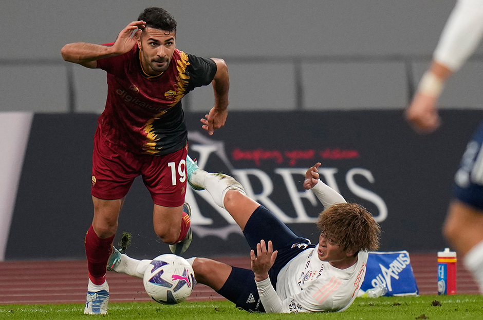 Galatasaray için Zeki Çelik iddiaları bir kez daha gündeme geldi.