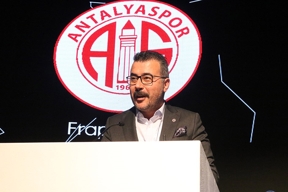 Antalyaspor'da istifa: "Değişim zamanı geldi"
