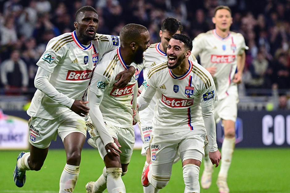 Lyon final biletini 3 golle aldı: 2012'den sonra ilk