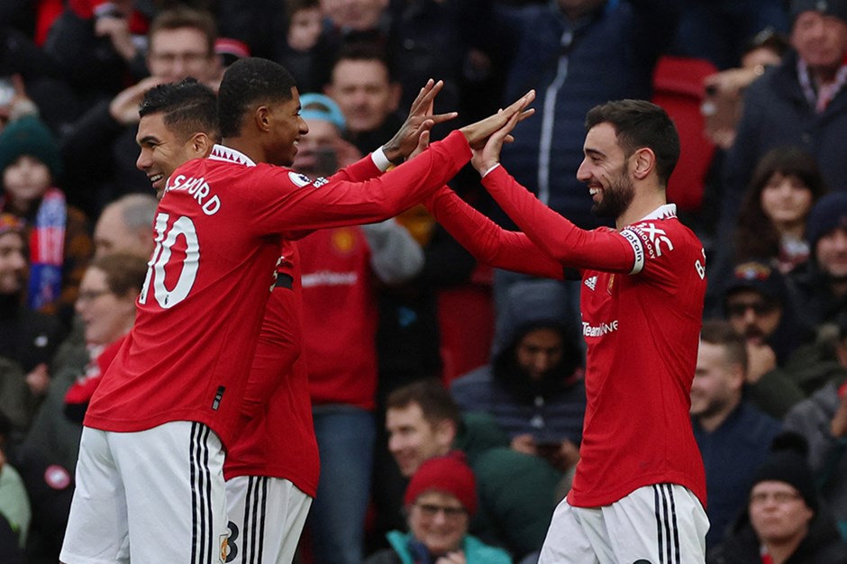 Rashford ve Bruno Fernandes galibiyeti getirdi