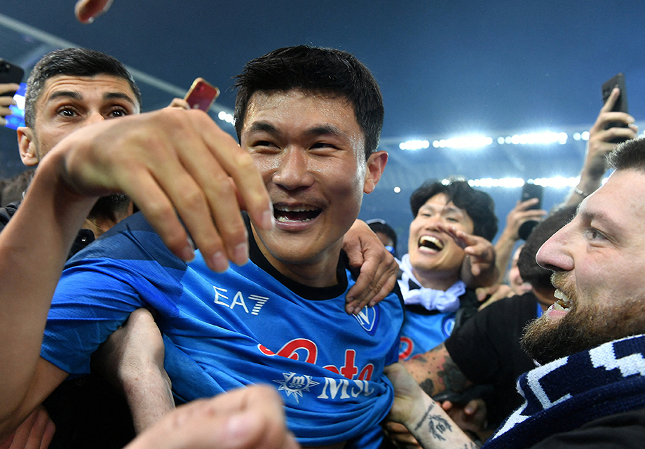 Kim Min-jae, Bayern Münih’e transfer oluyor! Kim Min-jae, Bayern Münih’e transfer oluyor!