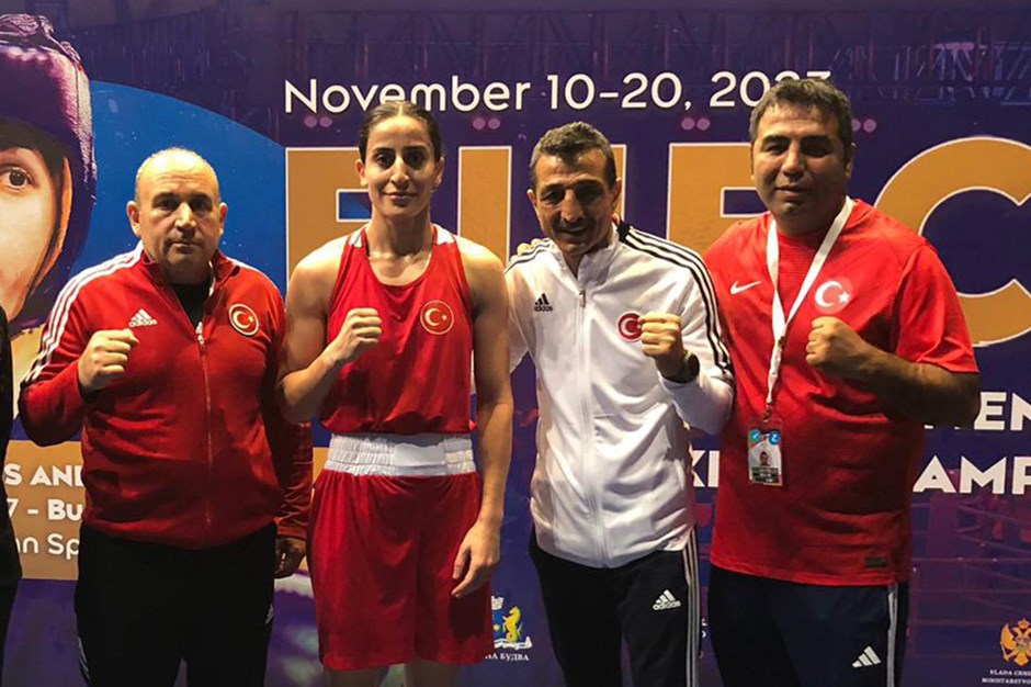 Milli boksörlerden 4'ü finale yükseldi, 8'i ise bronz madalya elde etti