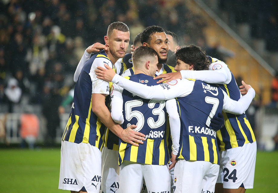 Fenerbahçe'den Bu Sezon Bir Ilk Daha - Son Dakika Spor Haberleri | NTVSpor