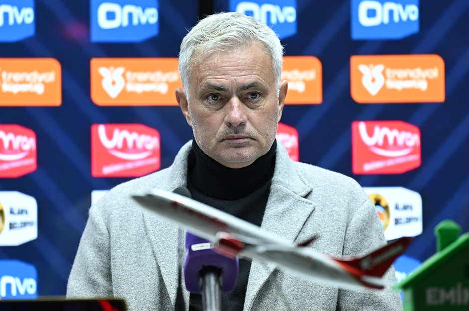 Mourinho'nun sözleri sonrası gündeme oturmuştu: TFF'den o isim için açıklama geldi  - 1. Foto