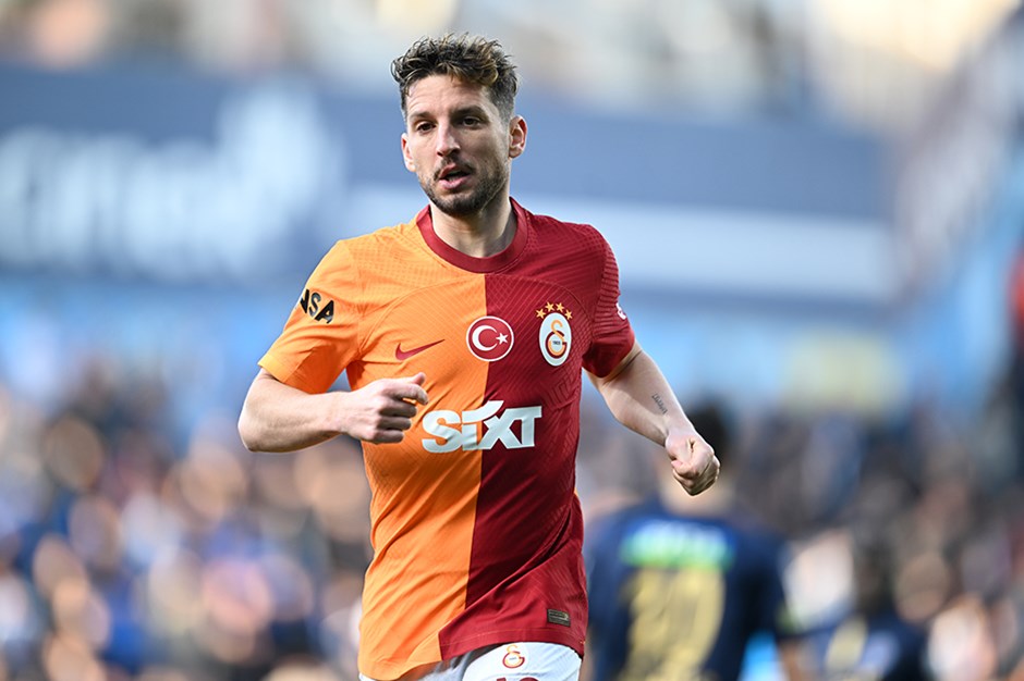 Galatasaray'da Mertens, Dusan Tadic'i yakaladı