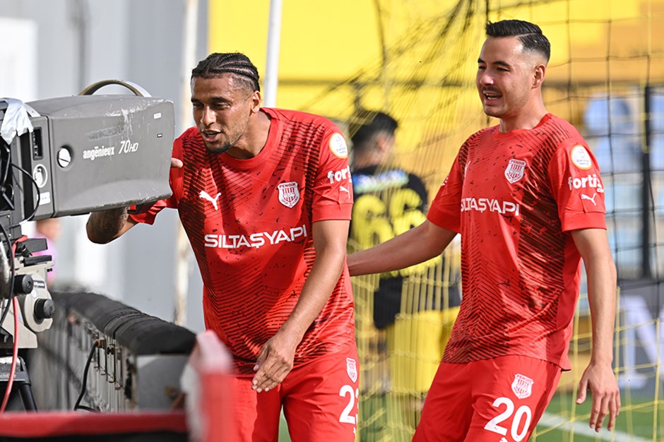 Welinton, Galatasaray maçında cezalı duruma düştü