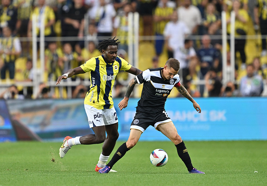 Bu rakamı düşük bulan Nijeryalı futbolcunun, 2.5 milyon euro istediği iddia edildi.