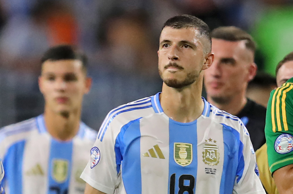 Anlaşma sağlanması durumunda Fenerbahçe, Guido Rodriguez'i bonservissiz olarak renklerine bağlayacak.