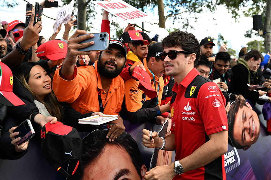 Hayranları F1 pilotunu çıldırttı! Adresi ifşa olunca...  - 2. Foto