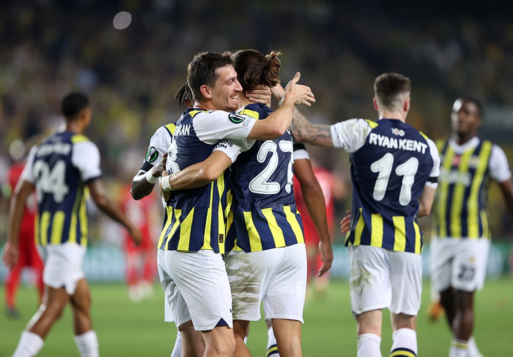 Fenerbahçe 11 maçın sadece 2'sinde bunu yaşadı: ligde 7 alanda lider  - 21. Foto