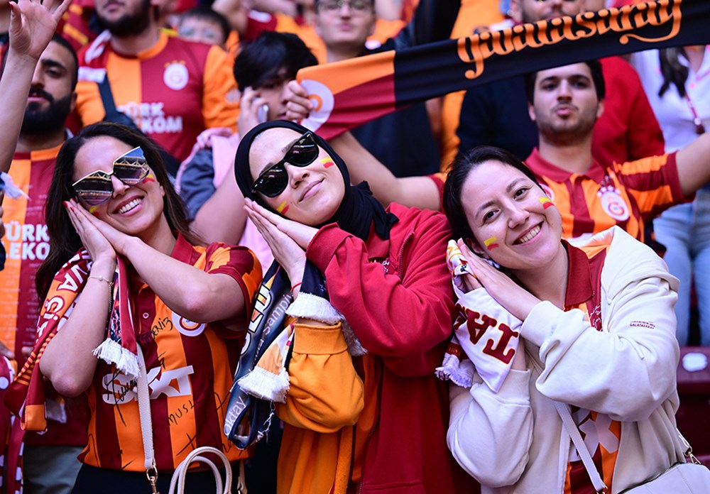 CANLI | Galatasaray şampiyonluğu kutluyor  - 19. Foto