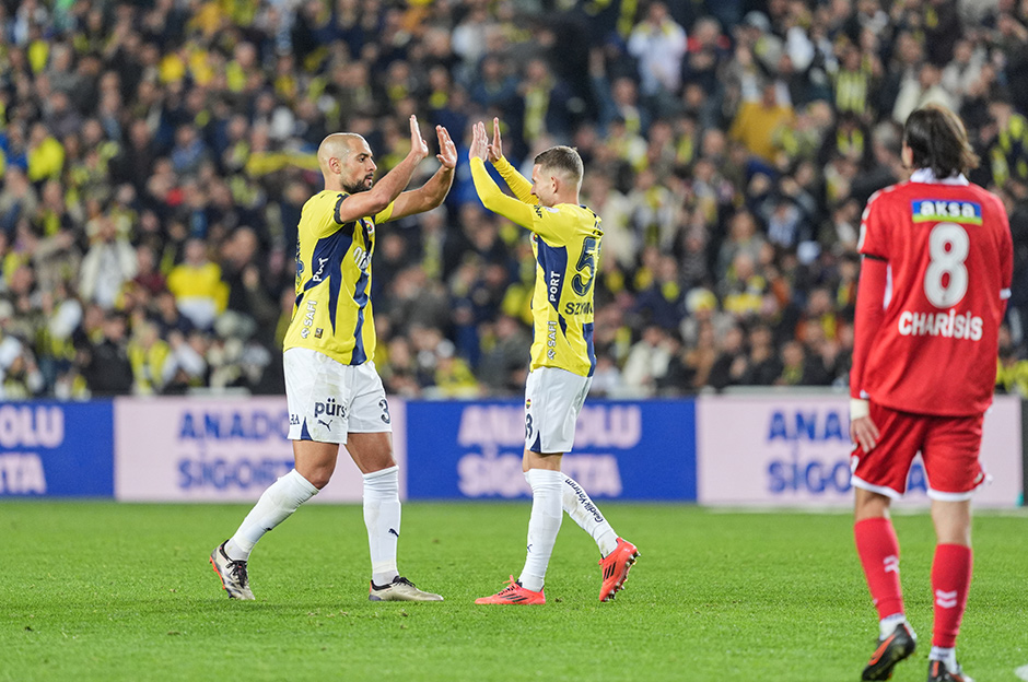 Amrabat'ın golü dünya futbol tarihine geçti: David Beckham'ı geride bıraktı  - 4. Foto