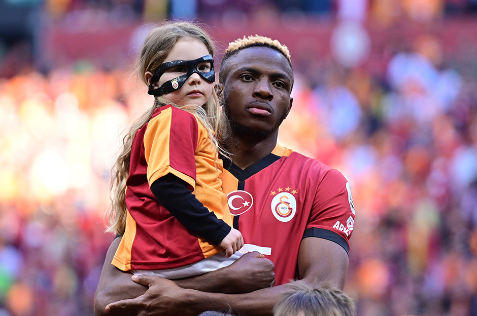 Galatasaray, Osimhen'in yerini dolduracak 2 yıldızı buldu: 2'si de Fenerbahçe'ye yazılmıştı  - 3. Foto